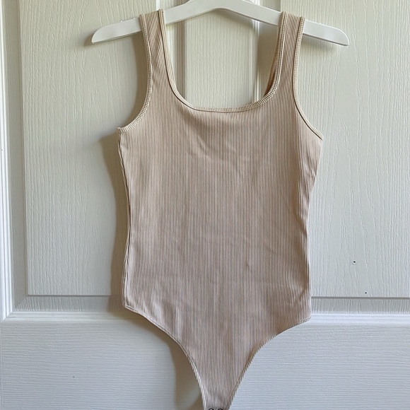 abercrombie and fitch bodysuit - Picture 3 of 5